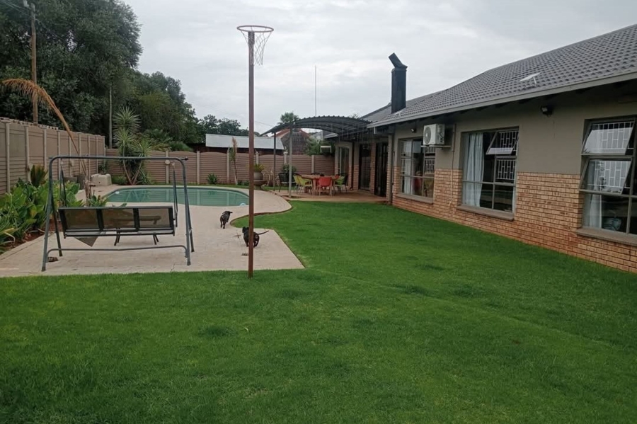 3 Bedroom Property for Sale in Orkney Park North West